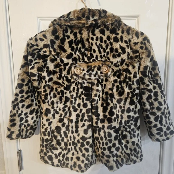 Faux Fur Leopard Print Coat - Picture 4 of 4
